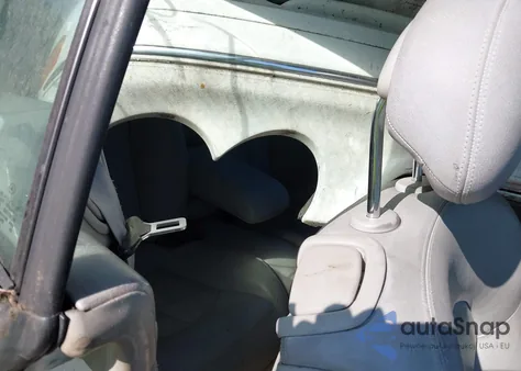 2004 Mercedes-Benz Clk 320 z USA, uszkodzony, nr VIN WDBTK65G04T014774